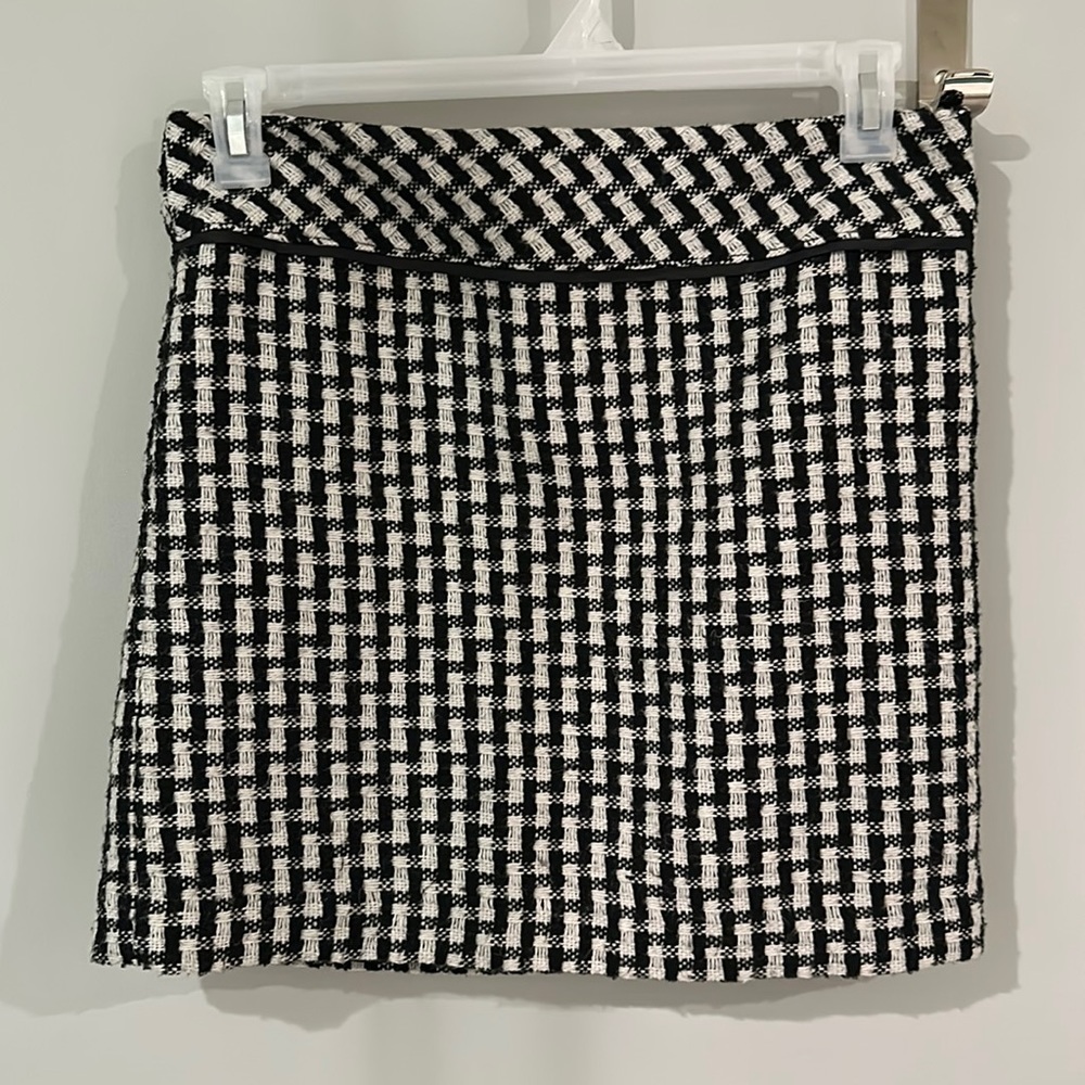 Loft Black and White skirt